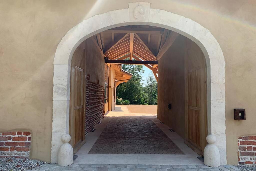 Ancien Haras Refait A Neuf A 3 Km De Vonnas Villa ภายนอก รูปภาพ