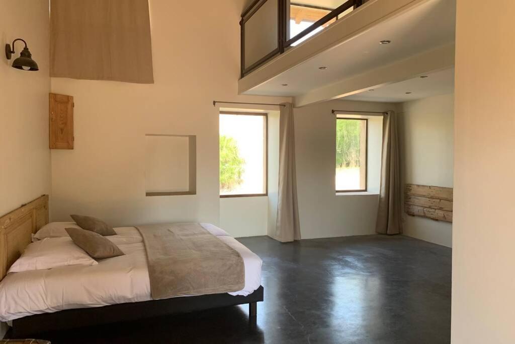 Ancien Haras Refait A Neuf A 3 Km De Vonnas Villa ภายนอก รูปภาพ